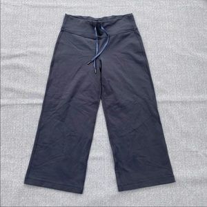 Lululemon Athletica crop leggingg